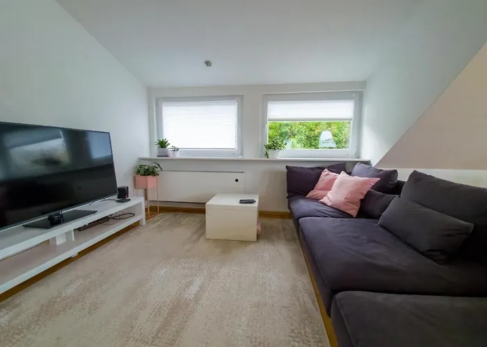 Wohnung Mit Einer Sauna Direkt Am Park