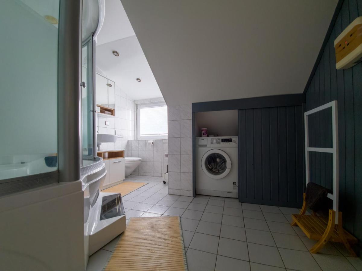 Mit Einer Sauna Direkt Am Park Apartment *